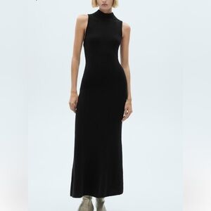 Elegant Black Knit Maxi Dress